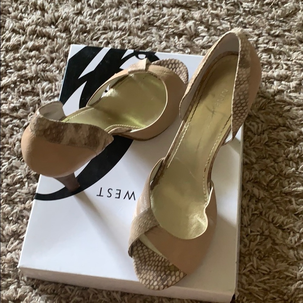 NINE WEST